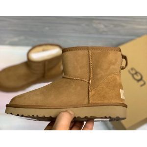 UGG Classic Mini Chestnut