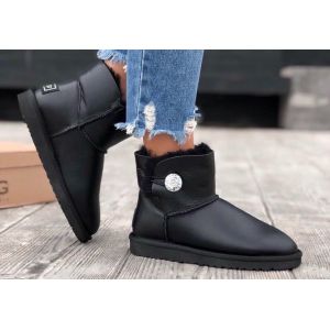 UGG Bailey Mini Black