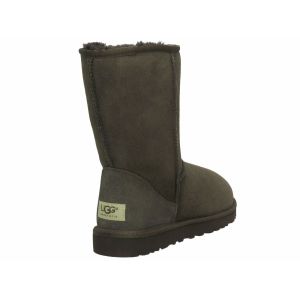 UGG Classic Short Chocolate