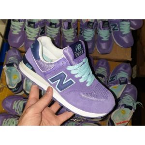 Женские кроссовки New Balance 574 фиолетовые